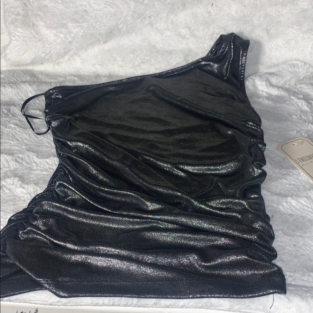 Elegant Black One-Shoulder Top - Picture 1 of 8